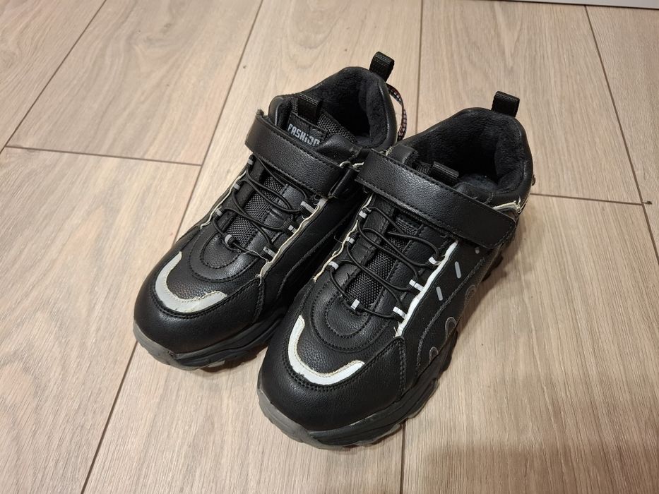 Демисезонні черевики Tom.m (устілка 23,5 см) Чорні