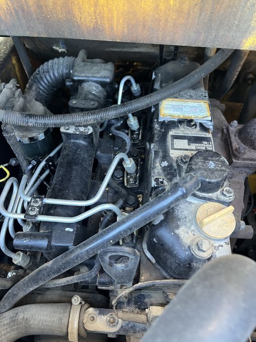 Mini ładowarka przegubowa oborowa bobcat Massey Ferguson Komatsu SK07J