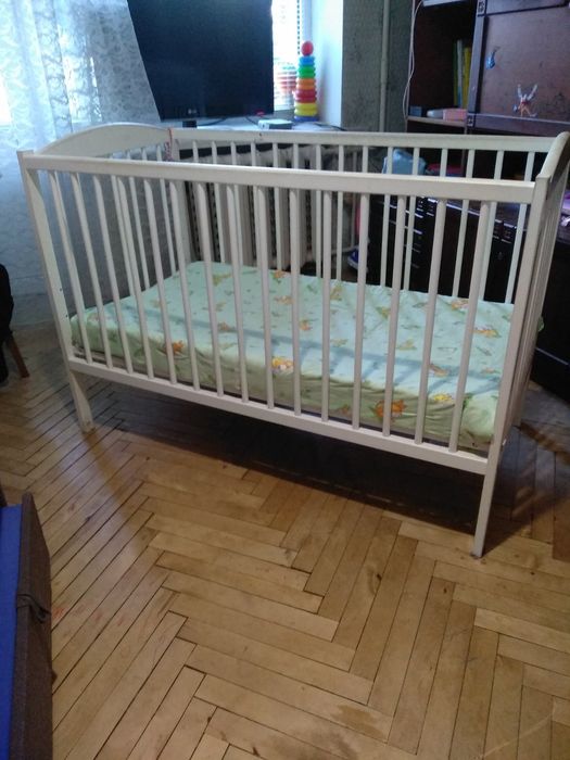 Продається ліжечко з матрацом