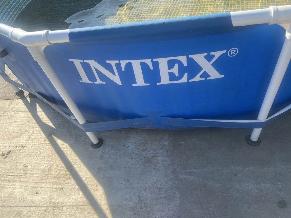 Продам босеин intex