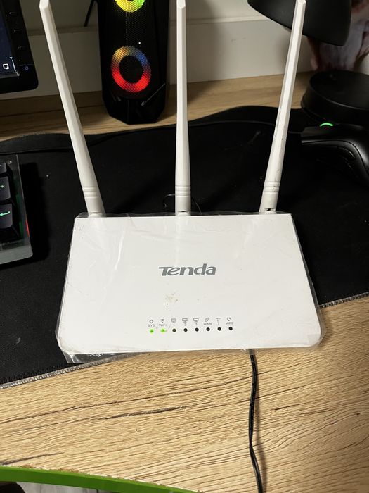 Router Tenda Wireless N300