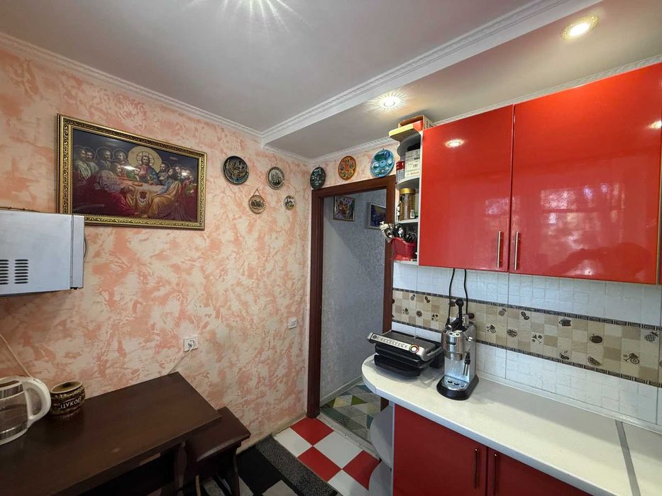 Продам 2к квартиру з євроремонтом, Виставка. VRV ID: 33062