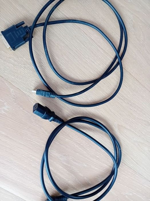 Monitor 21,5 cala