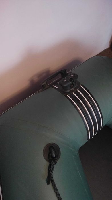 Продам резиновую лодку