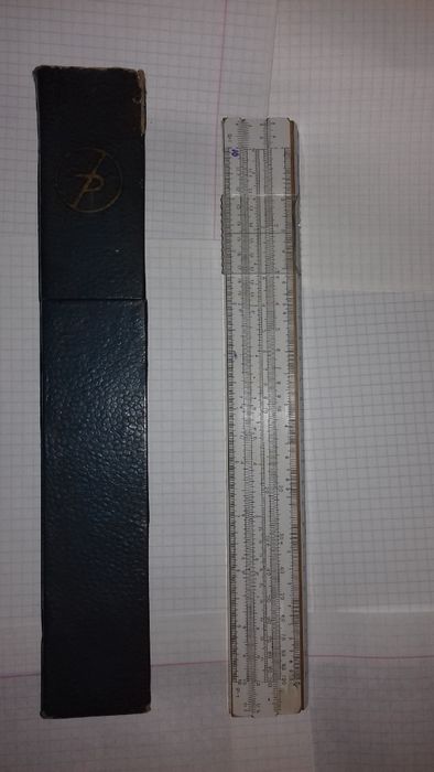 Продам логарифмическую  линейку