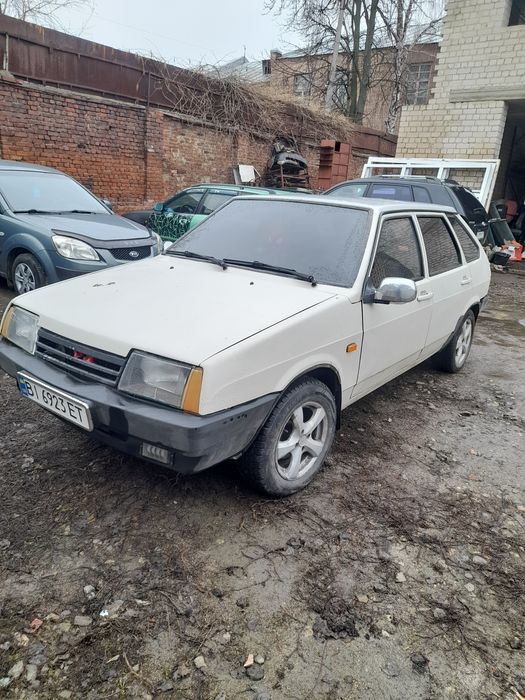 Продам ваз 2109 .