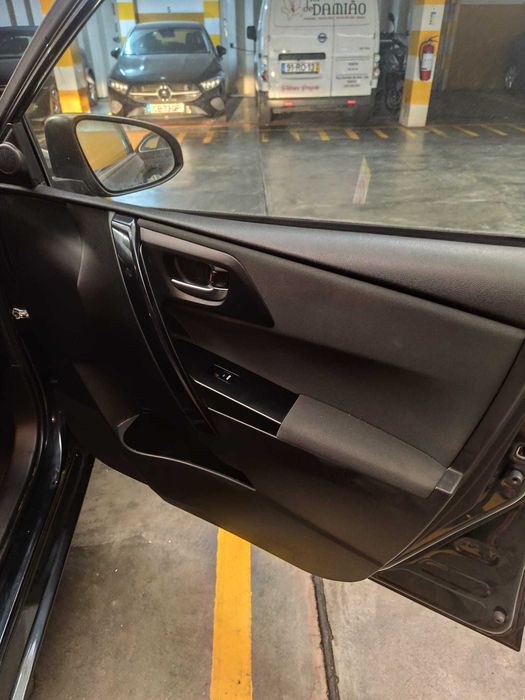 Toyota Auris 1.8 HSD ACTIVE