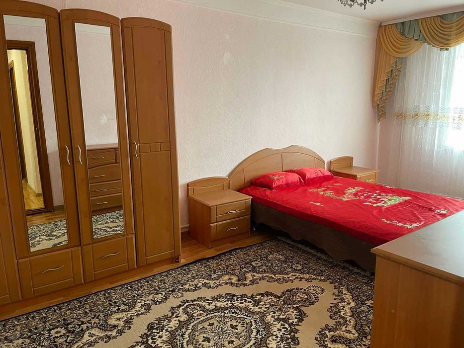 (3) Продам 3-кімнатну квартиру Ленінський район 1736