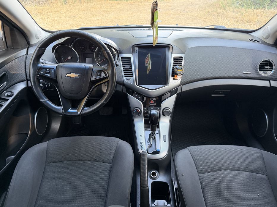 Продам авто Chevrolet Cruze