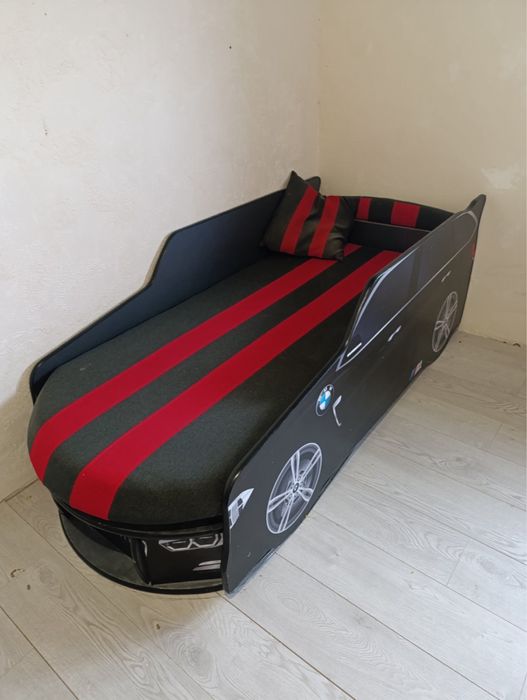 Кровать-машина с матрасом