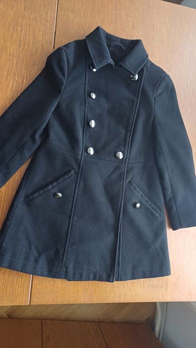 Czarny elegancki płaszczyk r 128