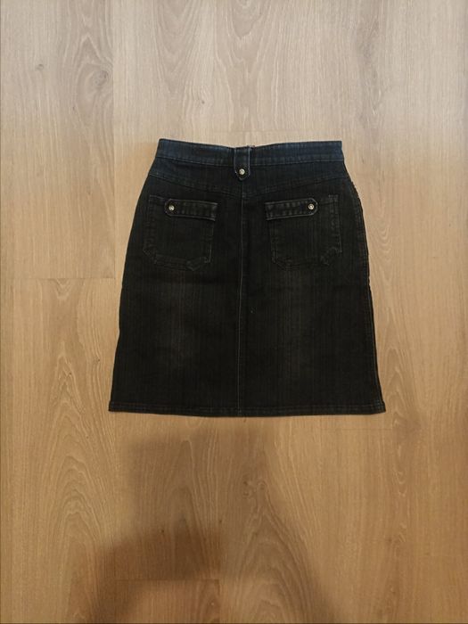 Віддам джинсові спідниці