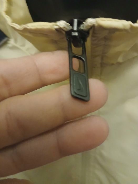 Beżowa kurtka wiatrówka NIKE  kangurka r.l