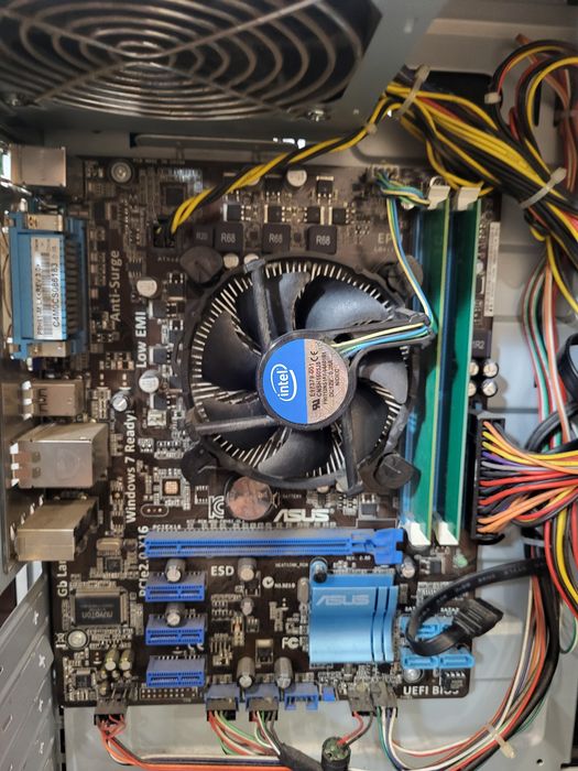 Компютер в зборі