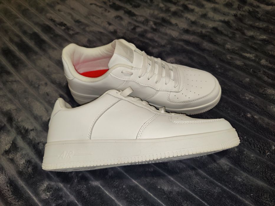 Кросовки Nike Белые