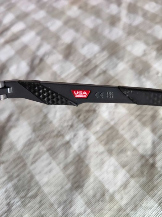 Oakley encoder matte carbon