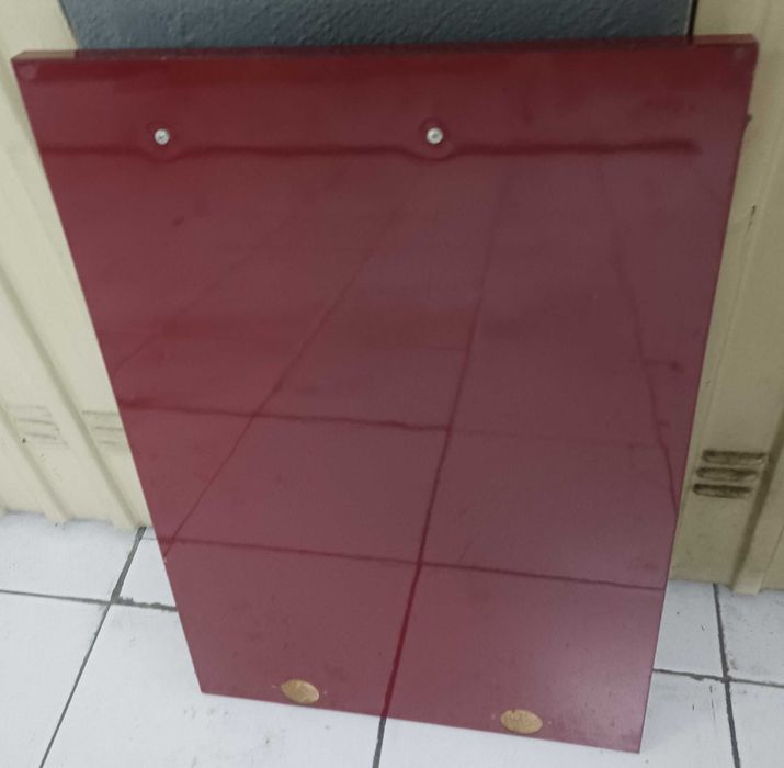Porta armário cozinha lacada vermelha