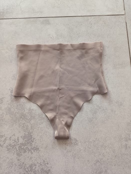 Majtki damskie wysoki stan pod sukienkę NOWE