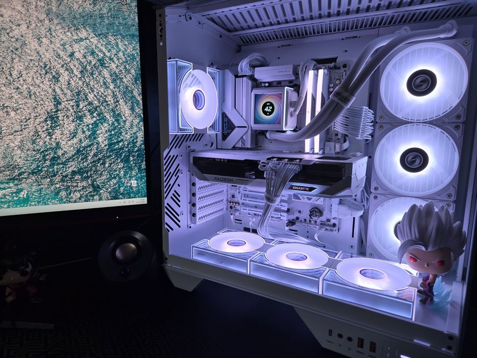 Komputer stacjonarny, Gamingowy PC dla wymagających, RX 9800X3D, RX 9070XT, 32GB DDR5