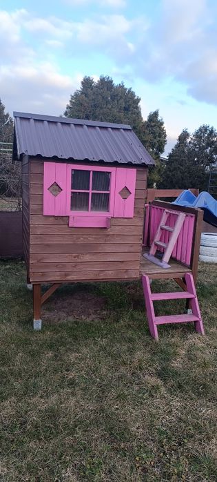Domek ogrodowy  dla dzieci.