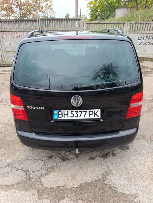 продаю Walkswagen Touran 2004
