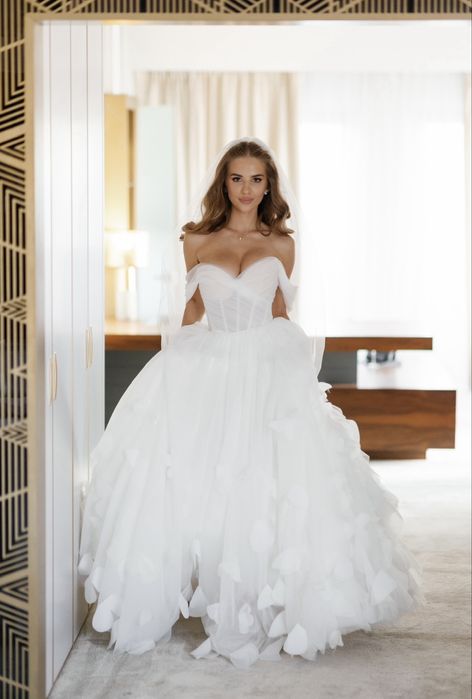 Весільна сукня від Millanova XS-M