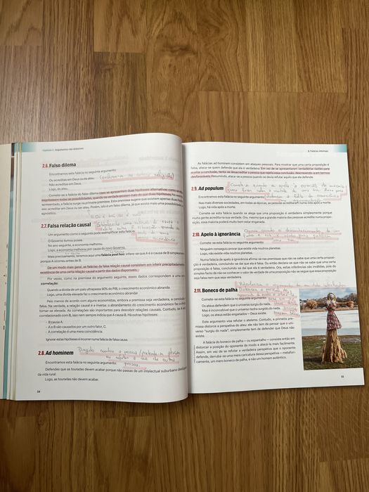 Livro de preparação para o exame de Filosofia 11ano