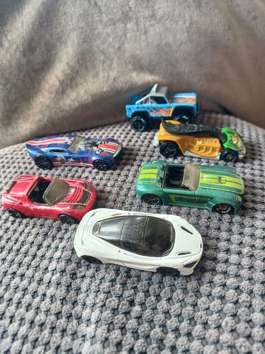 Машинки-моделькі mattel hotweels набір або по шт