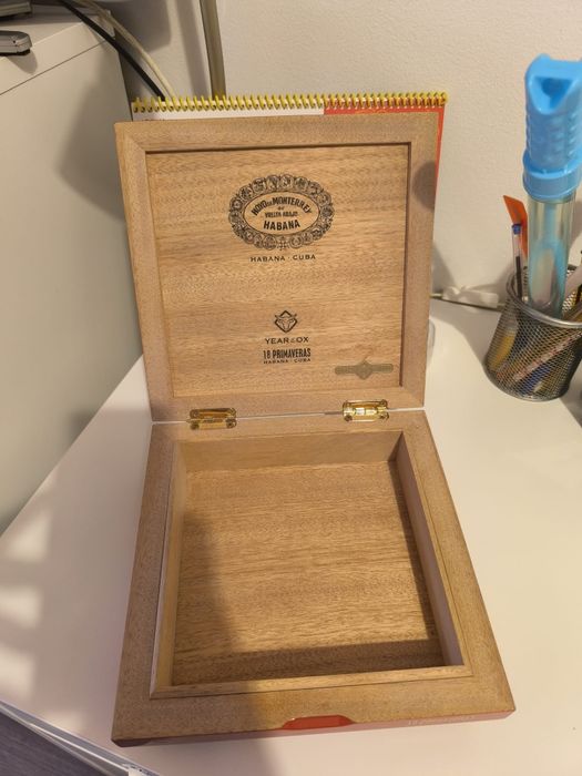Caixa para tabaco