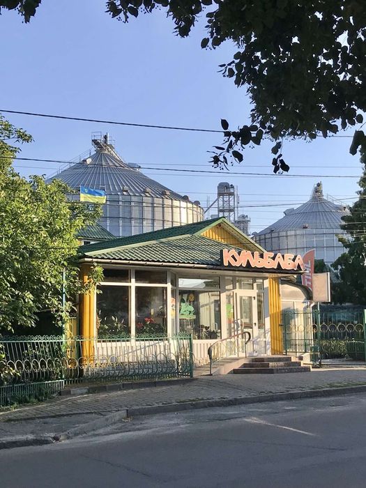 Продається торговельний центр