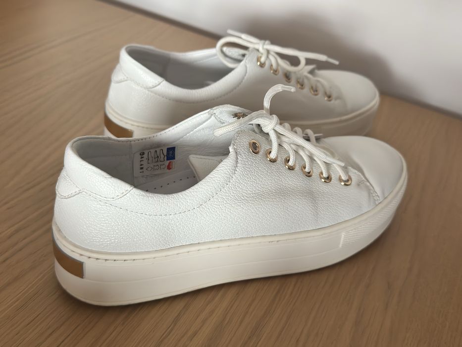 Skorzane sneakersy 39