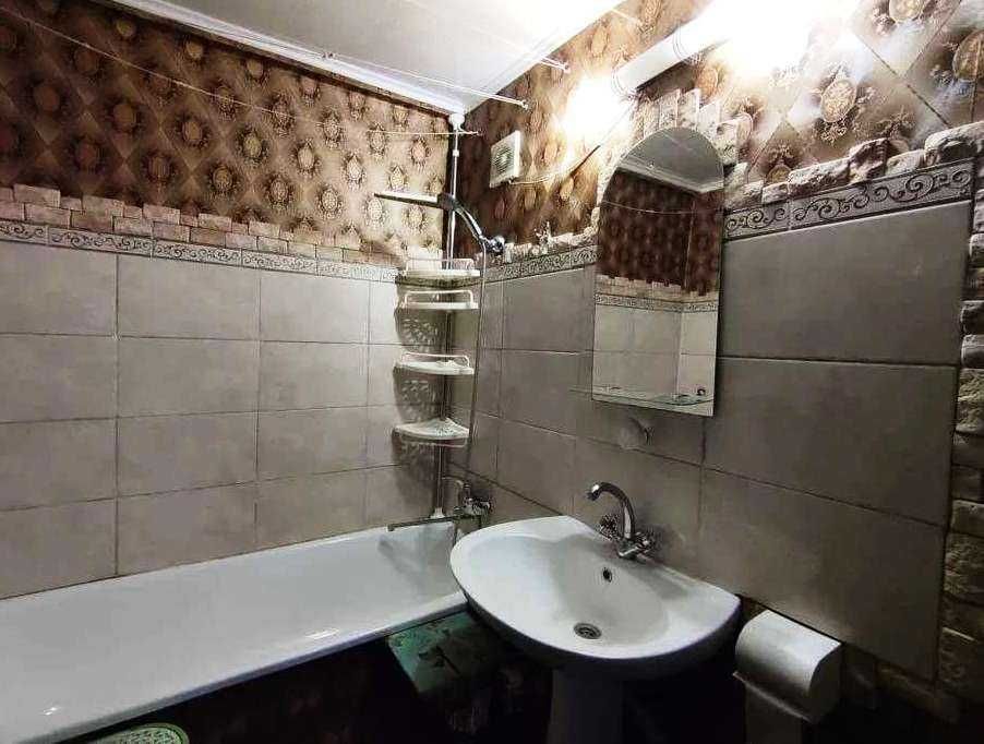 G9 Продам 1/2 будинку на Москалівці
