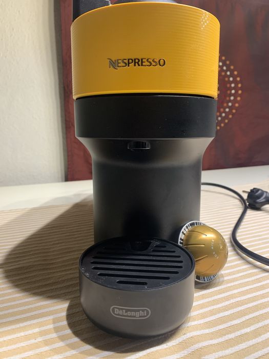 Máquina Café Nespresso Vertuo Pop