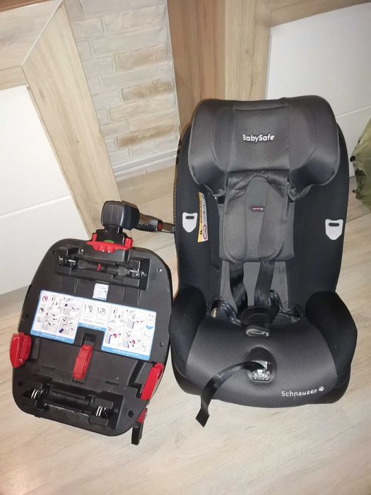 Posiadam 2 sztuki! Fotelik samochodowy Baby Safe Schnauzer 9-18 z bazą
