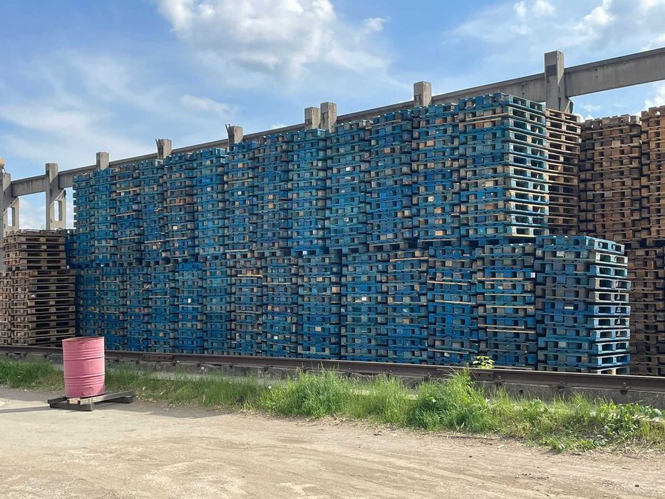 Продаж дерев'яних піддонів