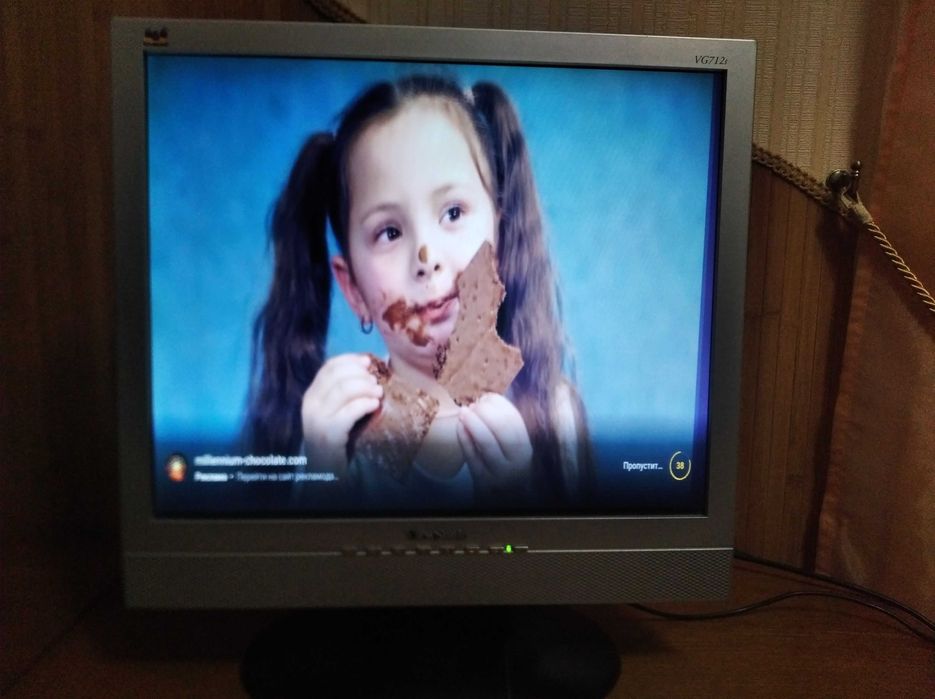 Телевізор -монітор ViewSonic 17 дюймів від 12вольт