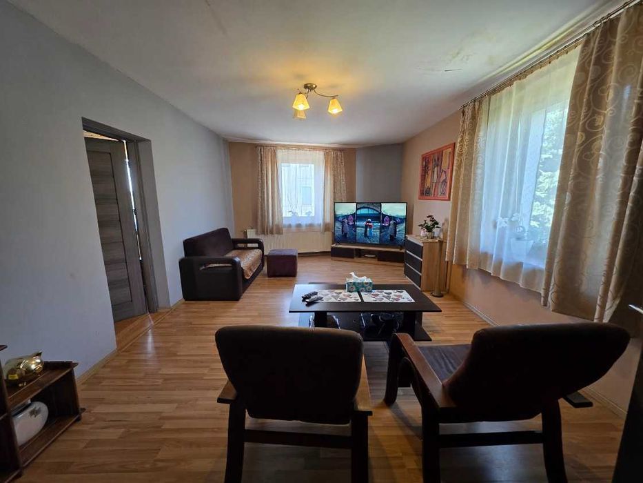 Duży dom + pomieszczenia gospodarcze + i duża działka na sprzedaż