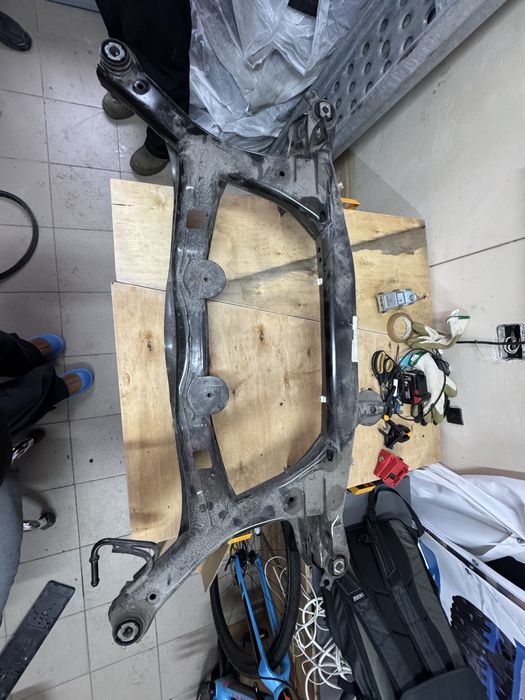 Задній підрамник VW Atlas Cross Sport