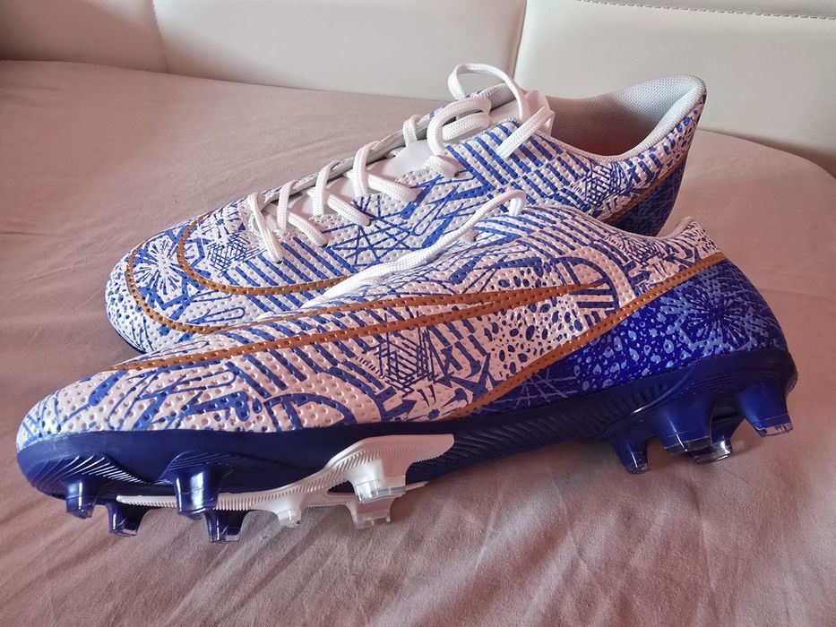 Chuteiras de  futebol, tamanho 44