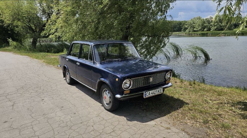 Продам ваз 21013