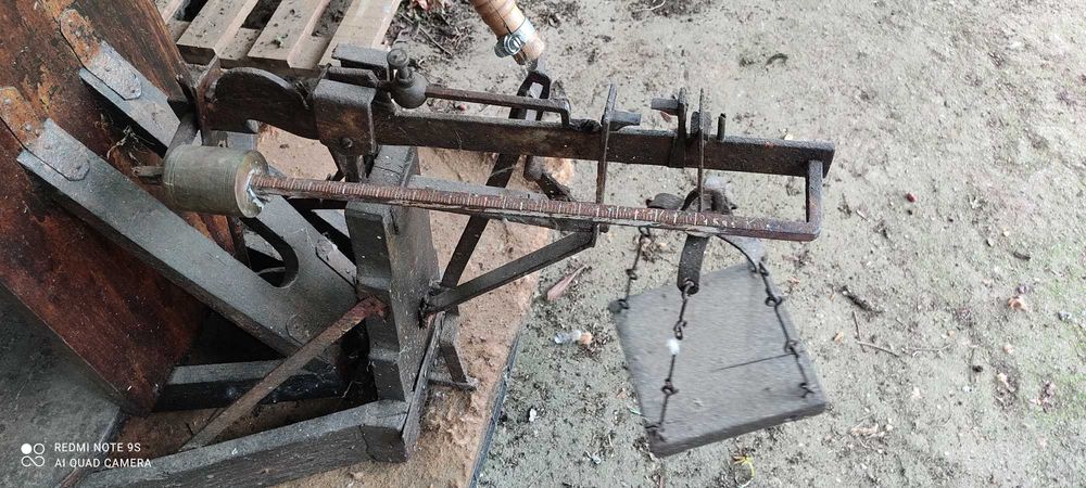 Balança Antiga para Restauro