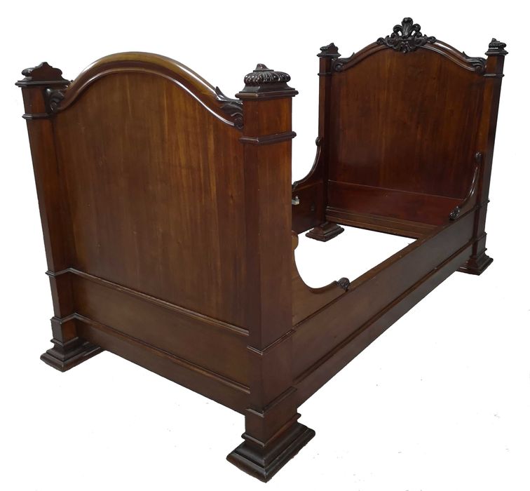 Cama individual estilo romantico. Redução de preço 250€ para 100€