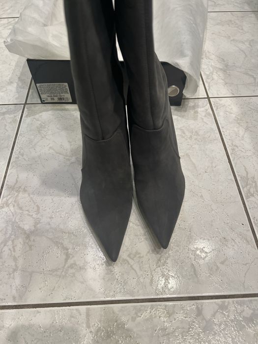 Kozaki skórzane Kazar za kolano roz. 39 szare.