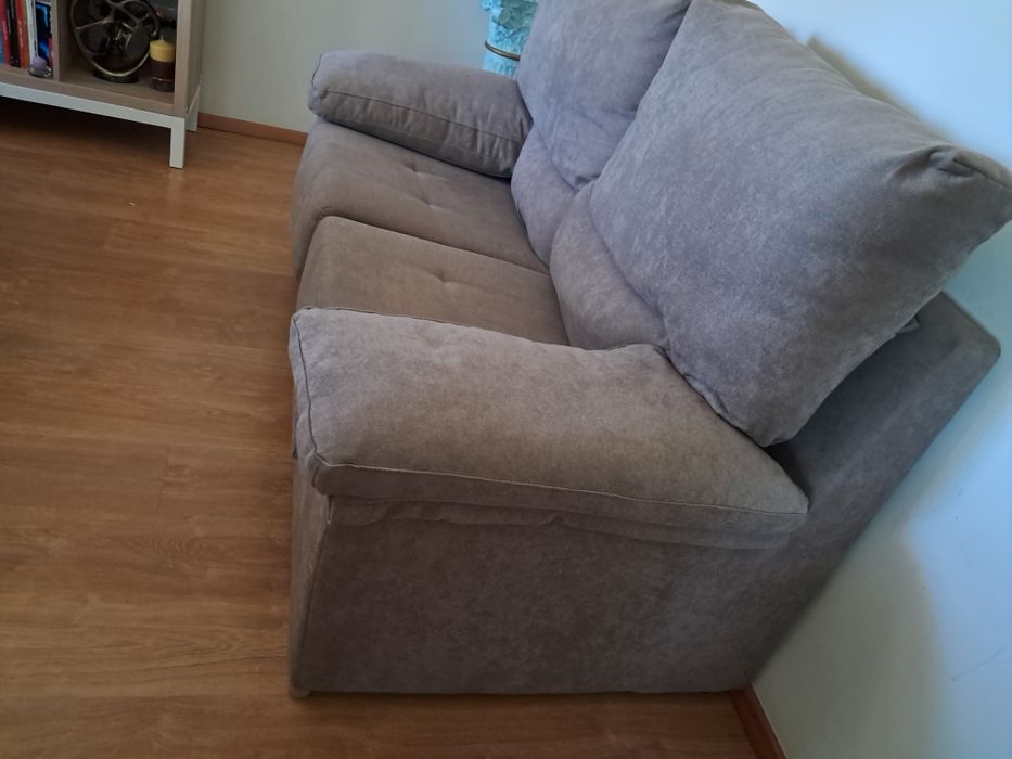 Vendo sofá 2 lugares