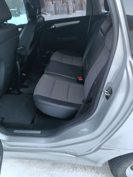 Продам   MERCEDES-BENZ В-200  145к.с.