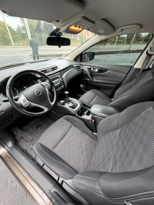 Nissan qashqai.