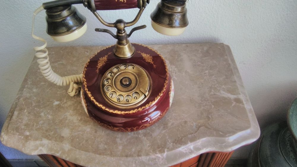 Telefone , Reprodução Modelo Antigo