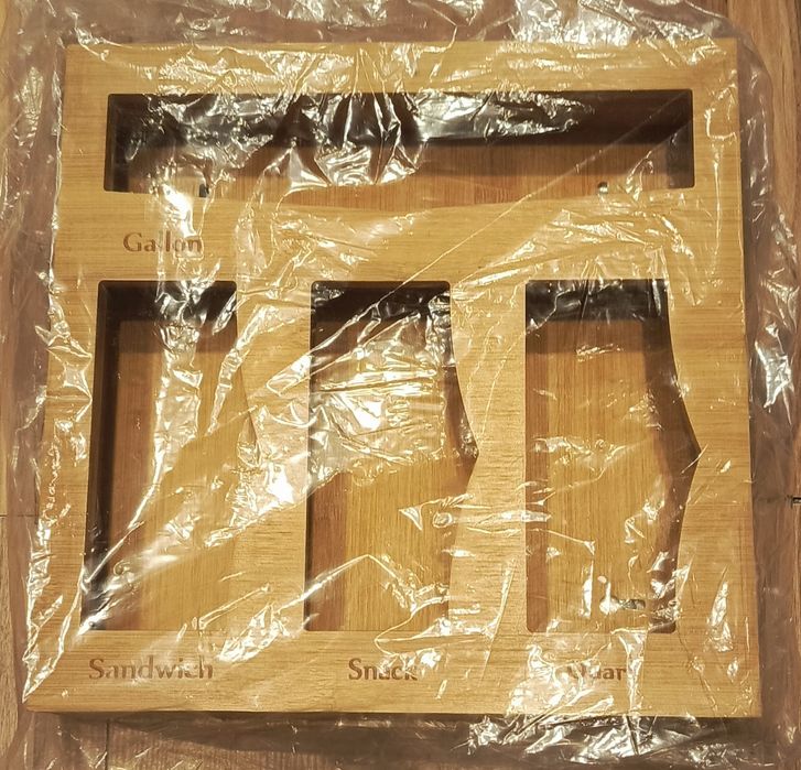 Bambusowy organizer,pojemnik,do przechowywania torebek foliowych.