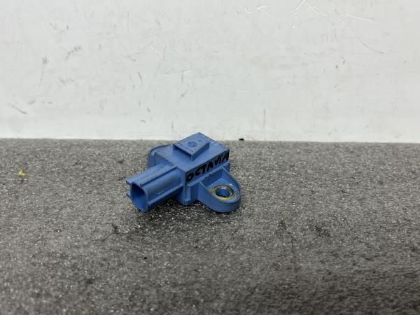 Sensor de impacto SKODA Octavia III Break (5E5)