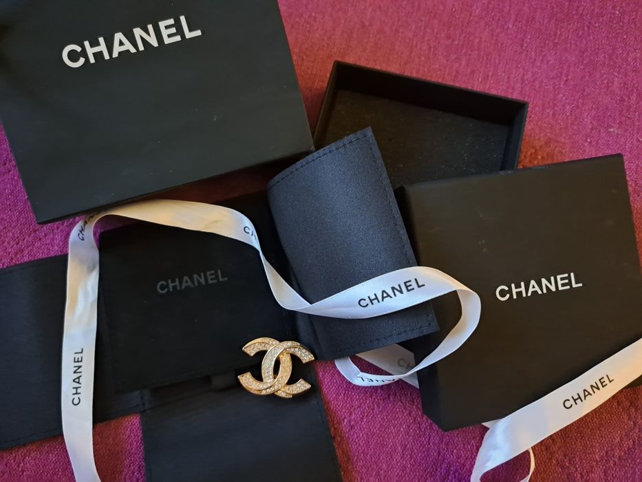 Oryginalna złota broszka Chanel rzadki model (rare) jesień/zima 2021 k